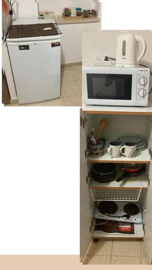 The Little Dorm And Beer Apartment Arad Exterior photo